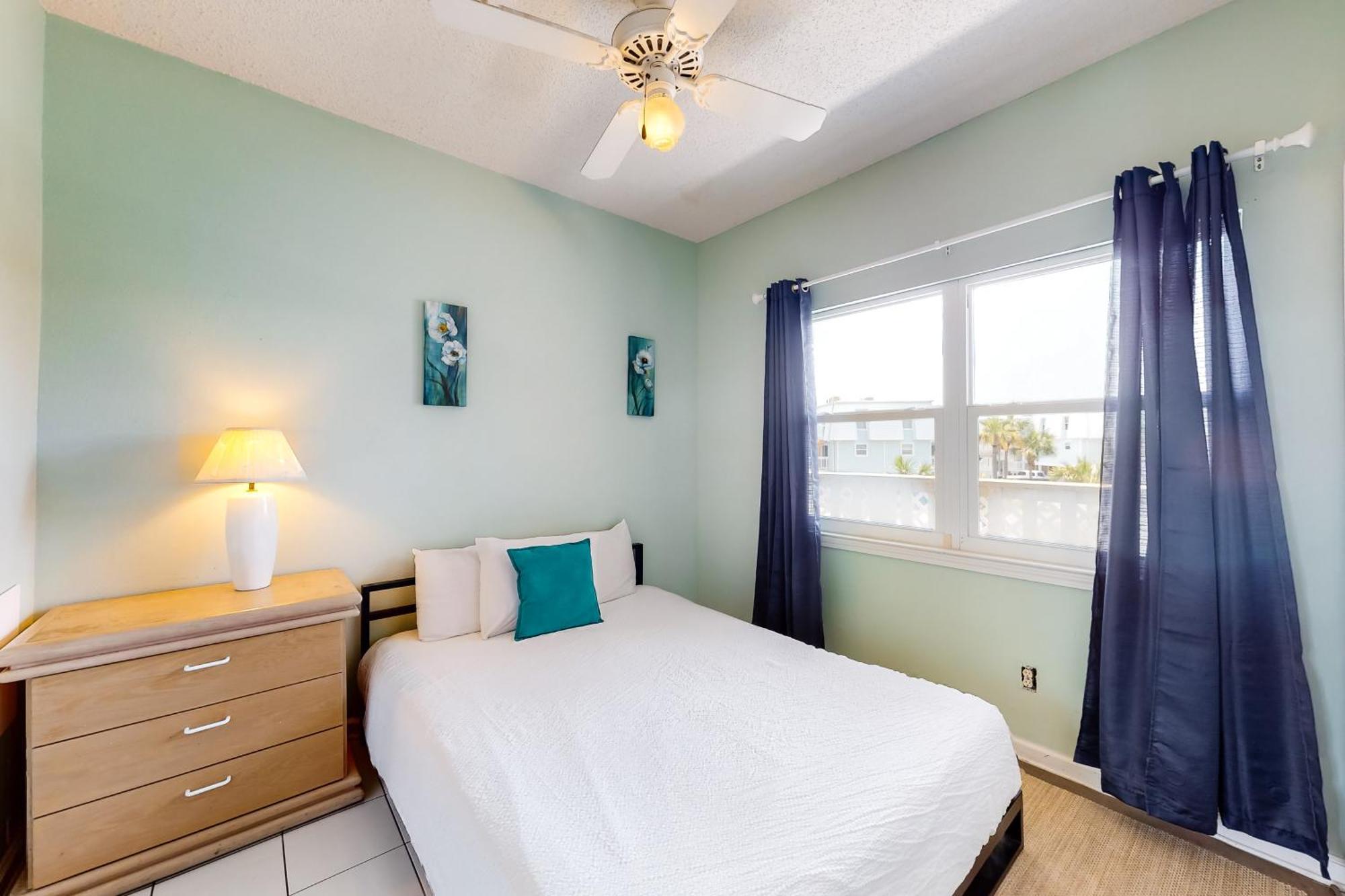 Baywatch Villa Pensacola Beach Room photo