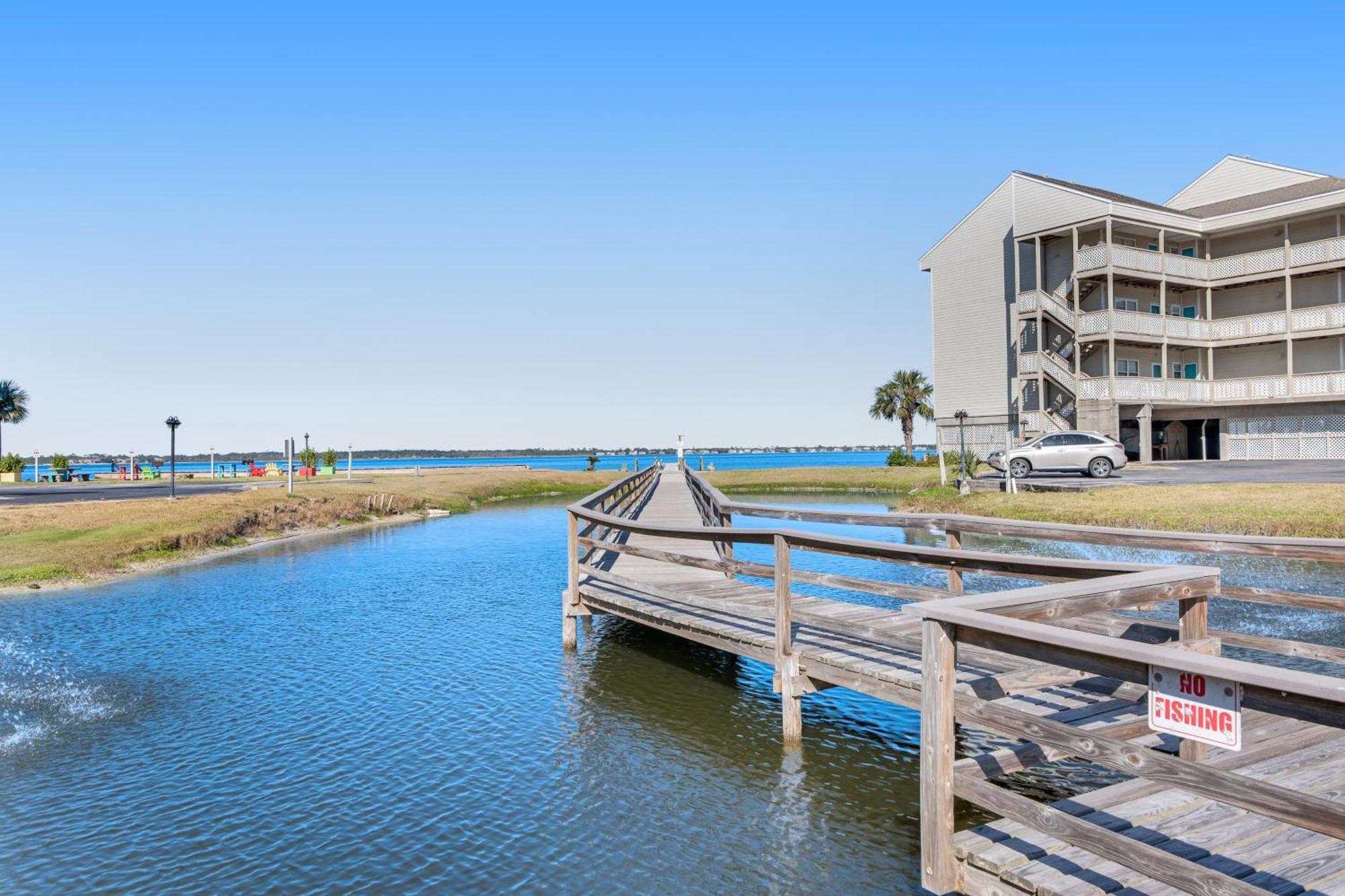 Baywatch Villa Pensacola Beach Room photo