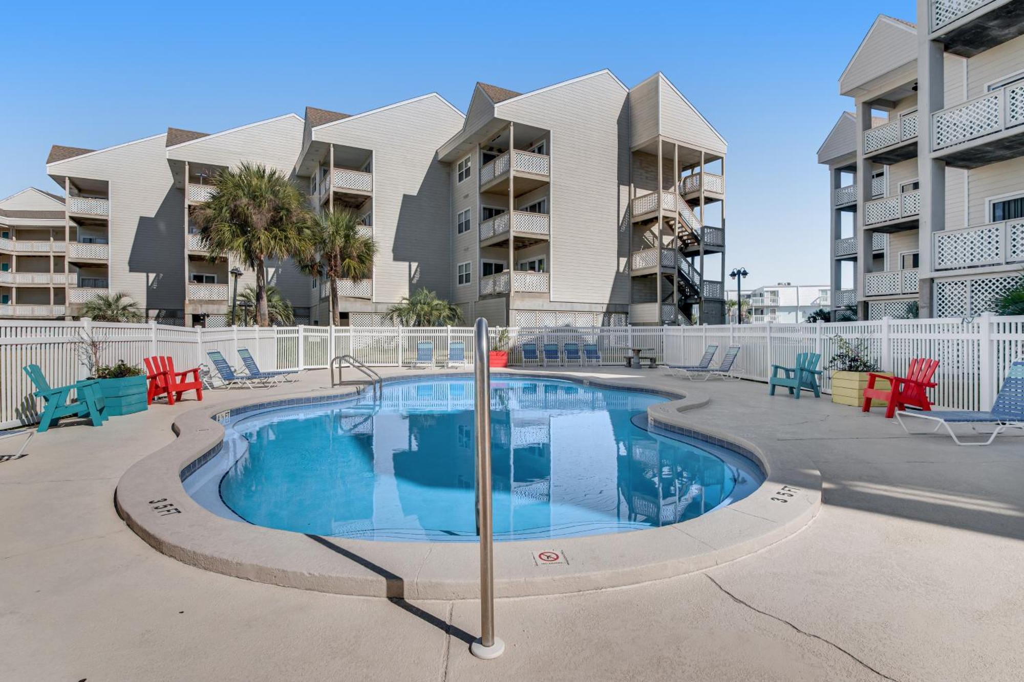 Baywatch Villa Pensacola Beach Room photo